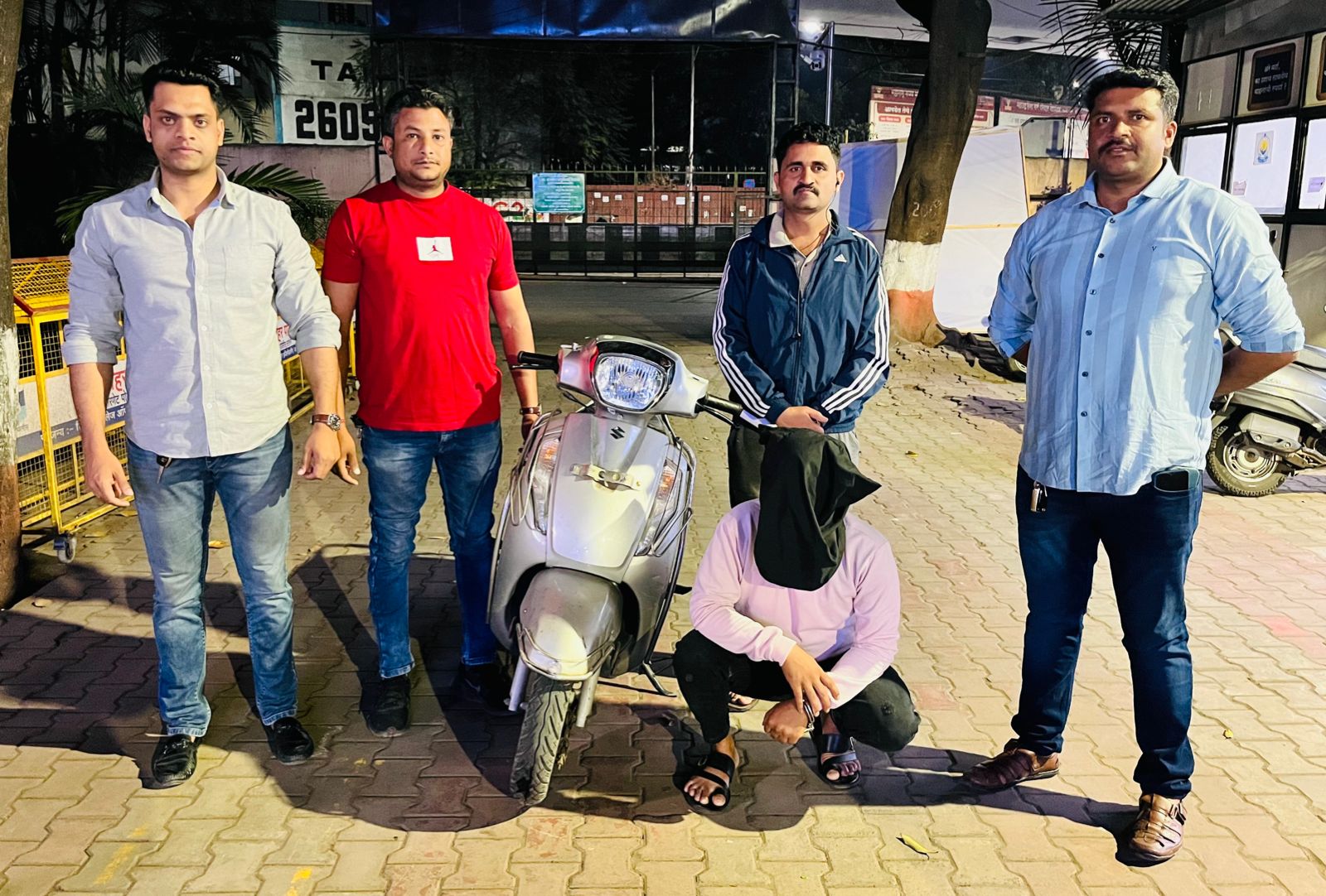 चैन स्नॅचीग व वाहन चोरी करणारा एकजण जेरबंद ; गुन्हे शाखा युनिट 06 ची कारवाई